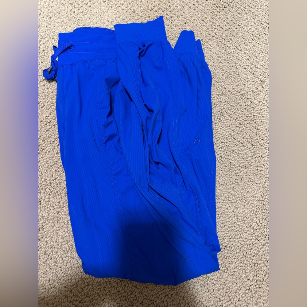Dance Studio Mid-Rise Jogger